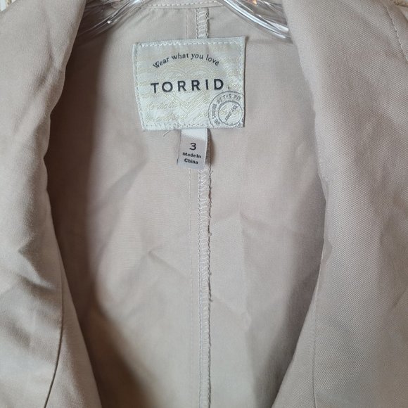 Torrid Tan Twill Drape Anorak Jacket NWOT - Picture 3 of 12